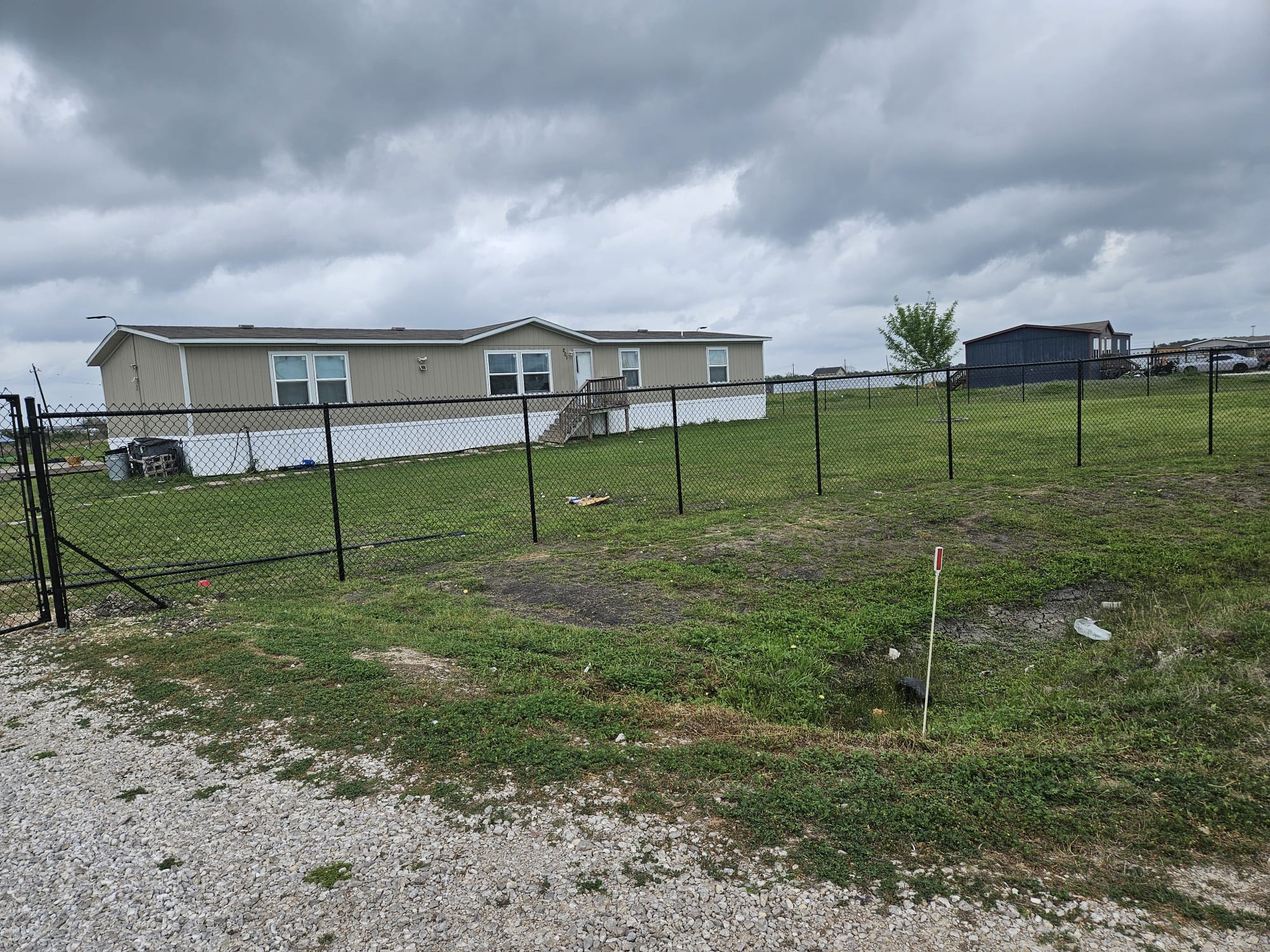 Chainlink Fence Installation 77096: Ultimate Durable Solution